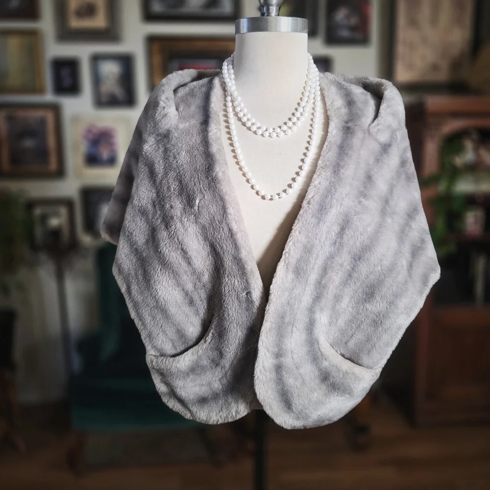 Vintage 50s Luxury Faux Fur Shawl Wrap Silver Grey Striped Evening Elegant